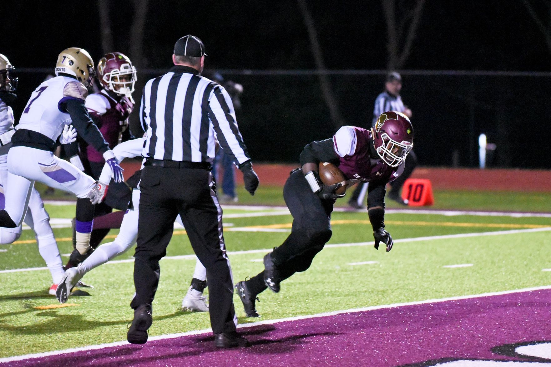 11/08/19 - Football - CBC at De Smet